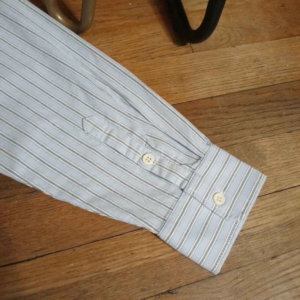 FAHERTY stretch oxford relaxed shirt in mangrove stripe (M) - Picture 13 of 16